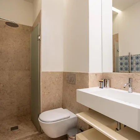 Апартаменти Chic Tailor Made Flat In Chiado *